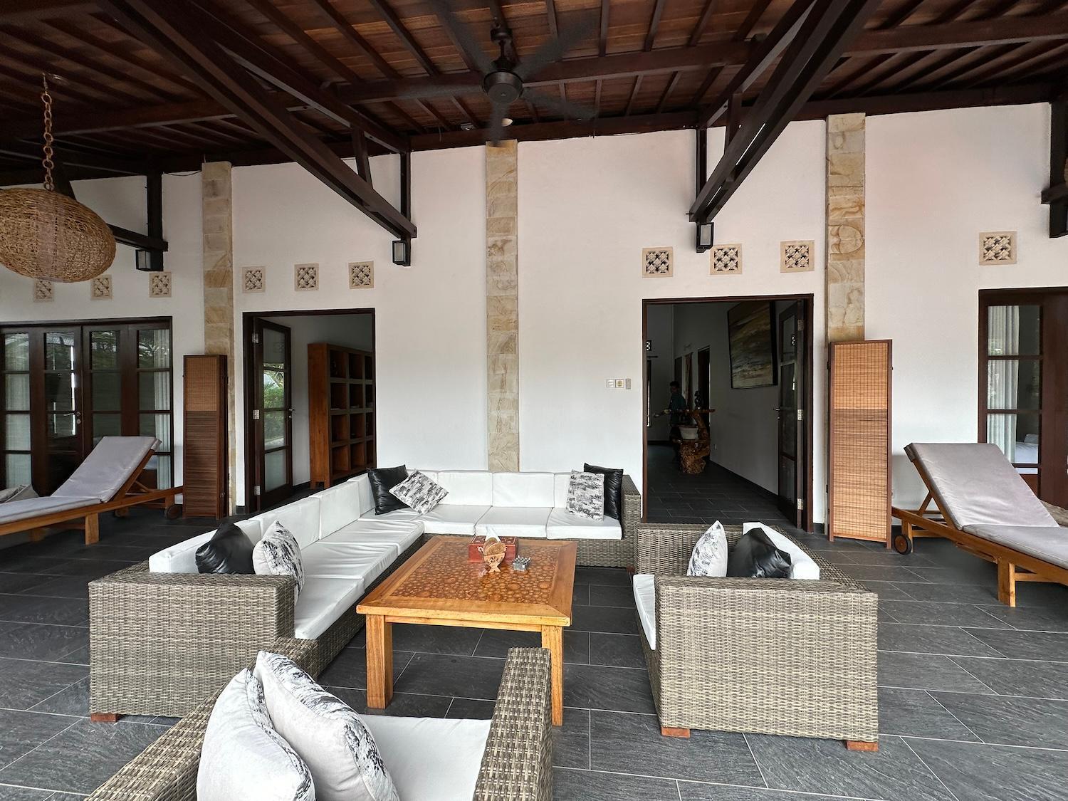 Bale Solah Lombok Holiday Resort Senggigi Exteriör bild